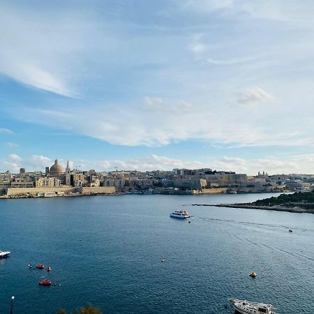 Sliema Seaview Apartment- Valletta Views - Apt 8, 49 Tigne Point Mansions Bagian luar foto